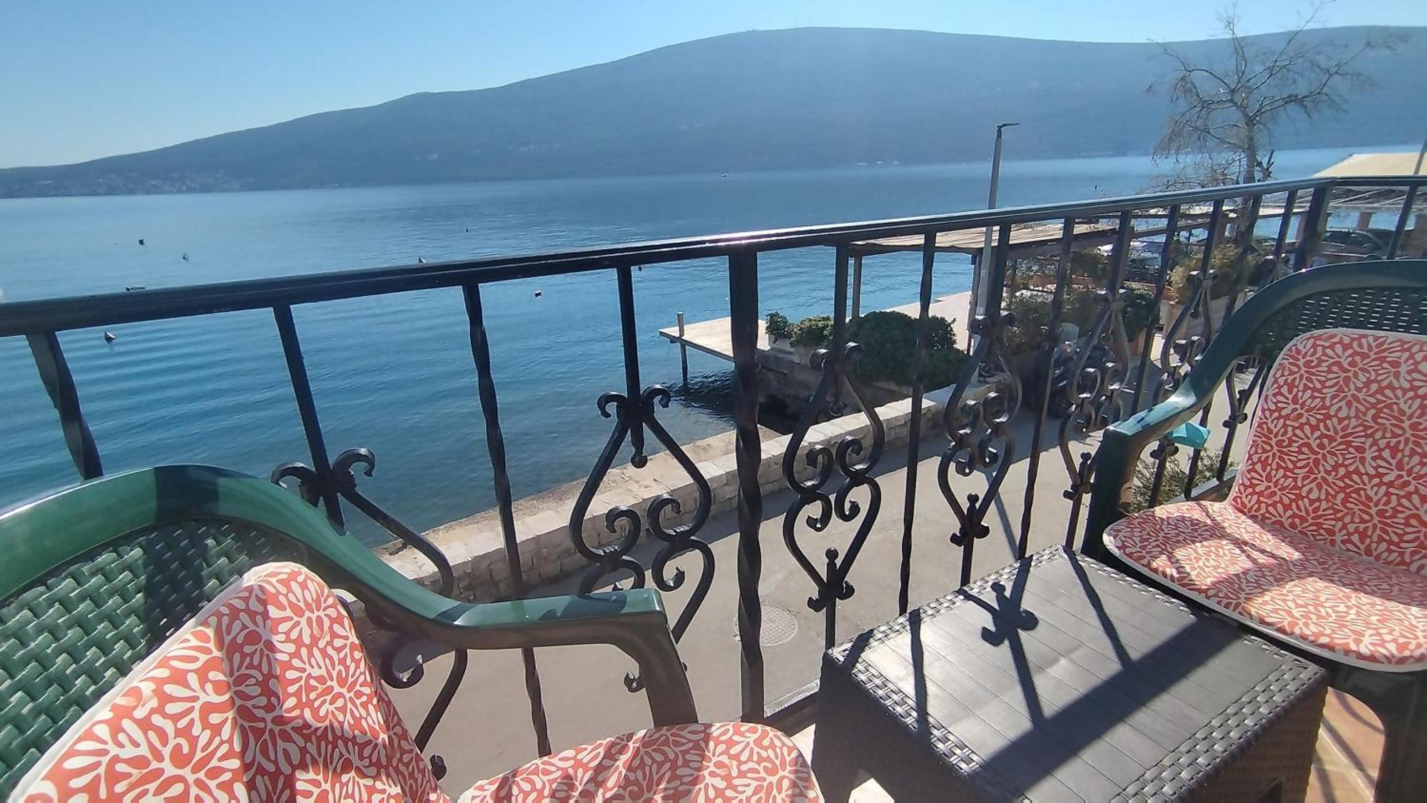Rooms Beba Herceg Novi Exteriör bild