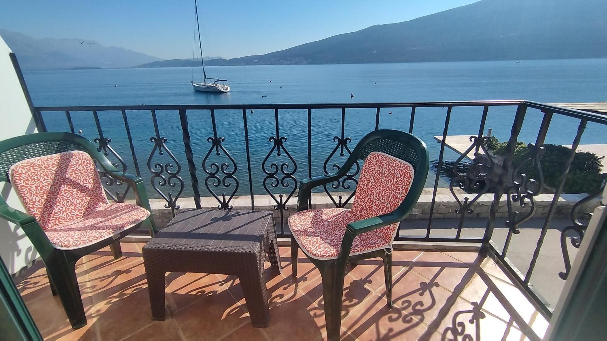 Rooms Beba Herceg Novi Exteriör bild
