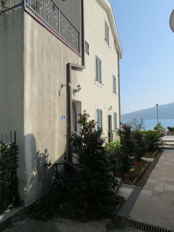Rooms Beba Herceg Novi Exteriör bild
